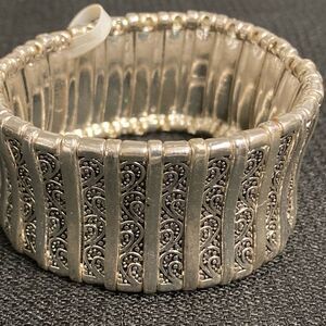 Fashion Jewelry - Stretch Bangle Bracelet - color is silver.